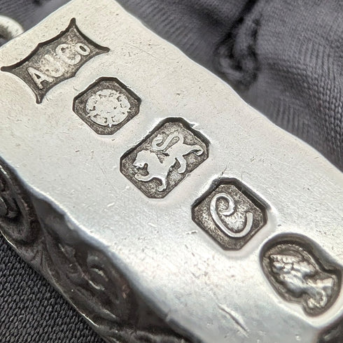 1977 British pure silver jubilee ingot pendant, 32g, with pure silver necklace, AJCo